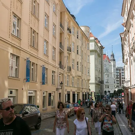 Old Town By Little King Lägenhetshotell Prag