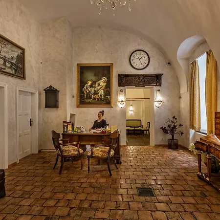 Old Town By Little King 4*
