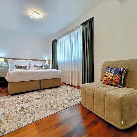 Old Town By Little King Aparthotel Prague