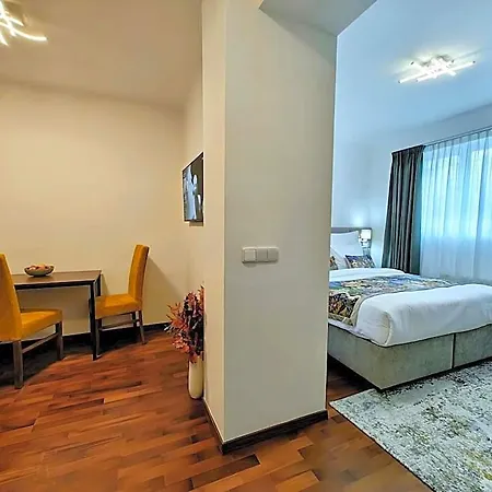 Old Town By Little King Aparthotel 4*