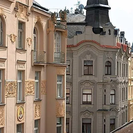 Aparthotel Old Town By Little King