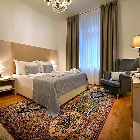 Aparthotel Old Town By Little King 4*
