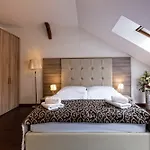 Old Town By Little King 4* Prague
