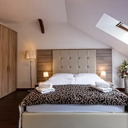 Old Town By Little King 4* Prag