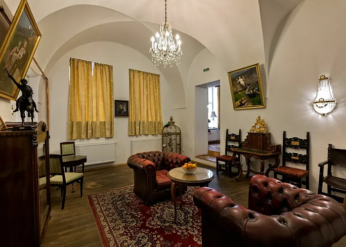 Old Town By Little King 4*