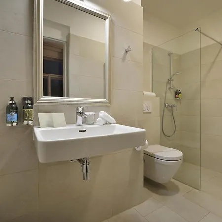 Apartahotel Old Town By Little King